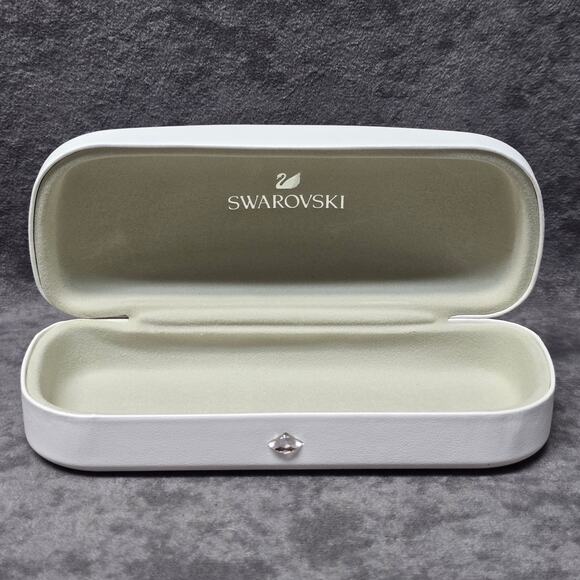 Swarovski White Leather Clamshell Eye Glass Case Clam Shell - Picture 13 of 13